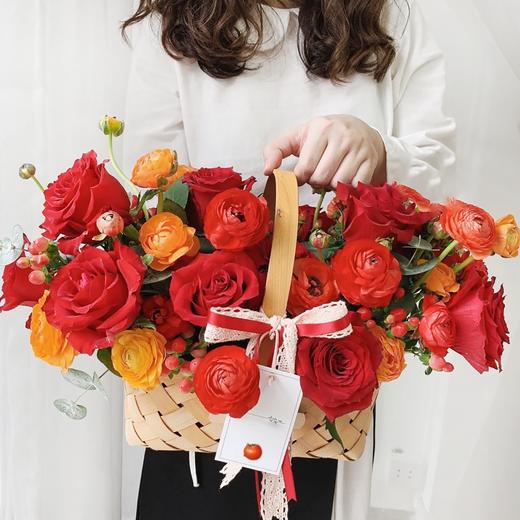 《依恋》手提花篮 商品图0