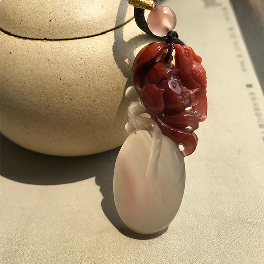 投桃报李南红挂坠 商品图2