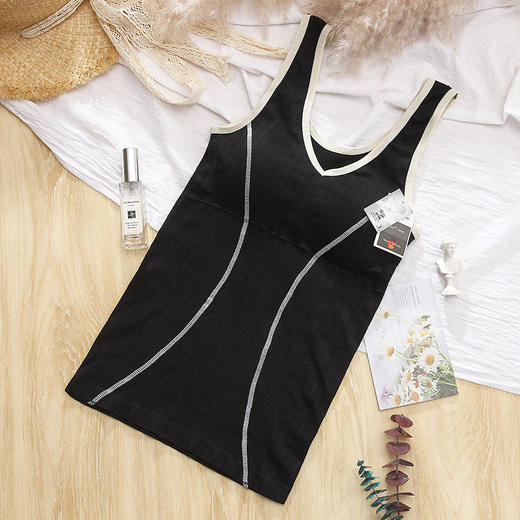 爆款无缝裹胸性感百搭塑形背心yat塑形背心