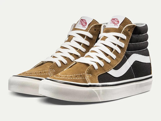 棕色/灰色带来了浓浓的复古气息，黑色/白色的融入中和了棕色和灰色的单调，非常适合复古风格的搭配   SIZE:35 --44 工艺：硫化真标1:1 原厂DT钢印带半码。VN0A38GFUQ1/FUQ2 商品图1