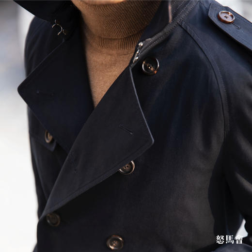 Westminster 插肩袖款日本防渗雨嘎巴甸藏蓝色战壕风衣 商品图3