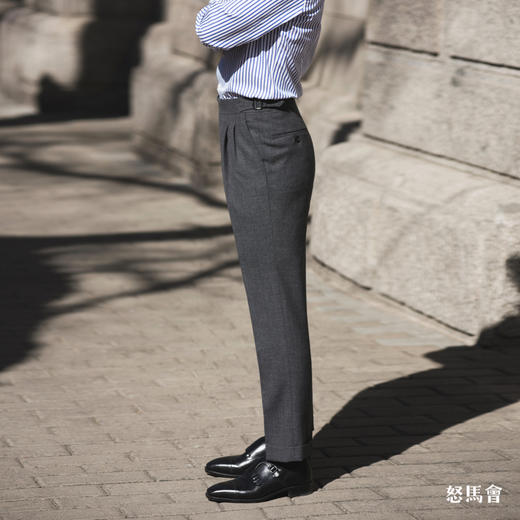 Hardy Minnis Fresco 强捻抗皱深灰色意式工艺裤装 商品图1