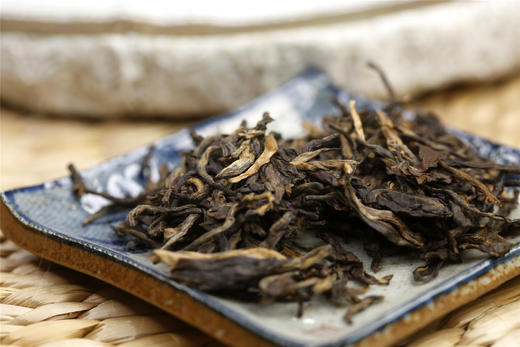 糯香爽滑  生津绵长  福海元龙·勐海千云七子饼茶 特印青饼（2015） 商品图5