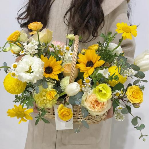 《春风暖》手提花篮 商品图0