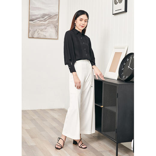 EITIE爱特爱女装夏款时尚宽松个性灯笼袖通勤黑色衬衫女上衣6209903 商品图1