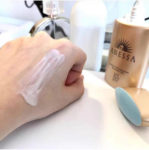 安耐晒安热沙金灿倍护防晒乳90ml 商品图3