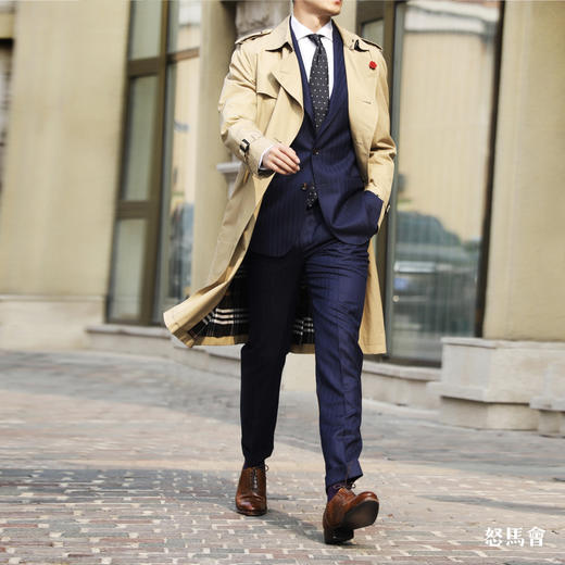 Westminster 插肩袖款日本防渗雨嘎巴甸卡其色战壕风衣 商品图1