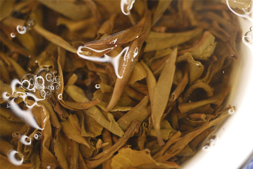 糯香爽滑  生津绵长  福海元龙·勐海千云七子饼茶 特印青饼（2015） 商品图12