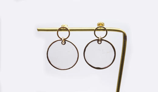 Gisel B BOUCLES PUCES NACRE 商品图3