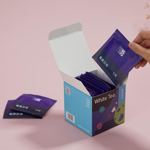 大家系列丨 2019年 宇宙 白毫银针 60g（5g*12片） 商品图1