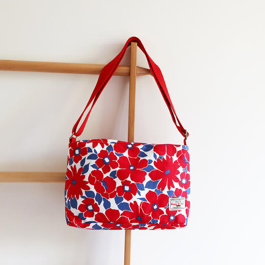 HUGOJIRO中号斜挎包插画大花朵三号 商品图0