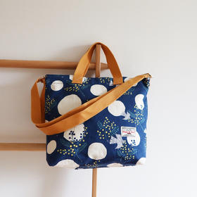 HUGOJIRO横版手提斜挎包插画波点飞鸟