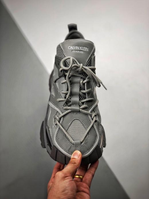 CALVIN KLEIN 205W39NYC  CK老爹鞋 剔除巴黎世家的厚重，重新定义老爹鞋的风向 Size：35-45 商品图3