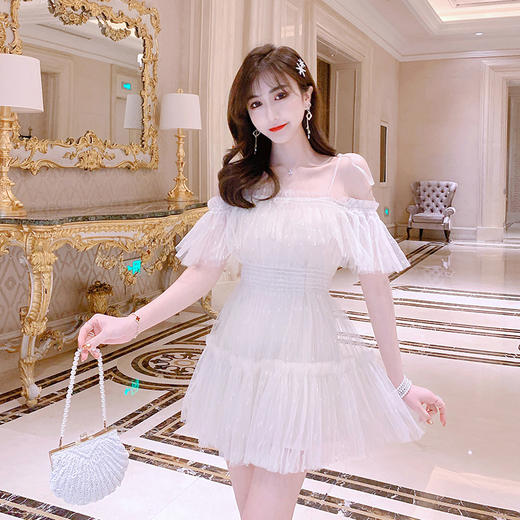 张心子性感露肩裙子2020夏装新款气质甜美一字肩网纱连衣裙女超仙u20