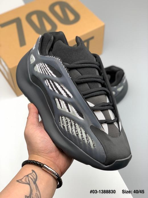Adidas Yeezy Boost 700 v3 椰子700v3 正确蓝底 低帮复古休闲运动穿搭慢跑鞋“骨架夜光”货号：FW4980尺码：36--46 商品图2