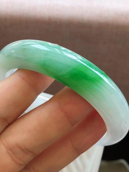 飘绿大圈87正圈翡翠手镯种老底子很细腻厚板条颜色正阳尺寸6051359