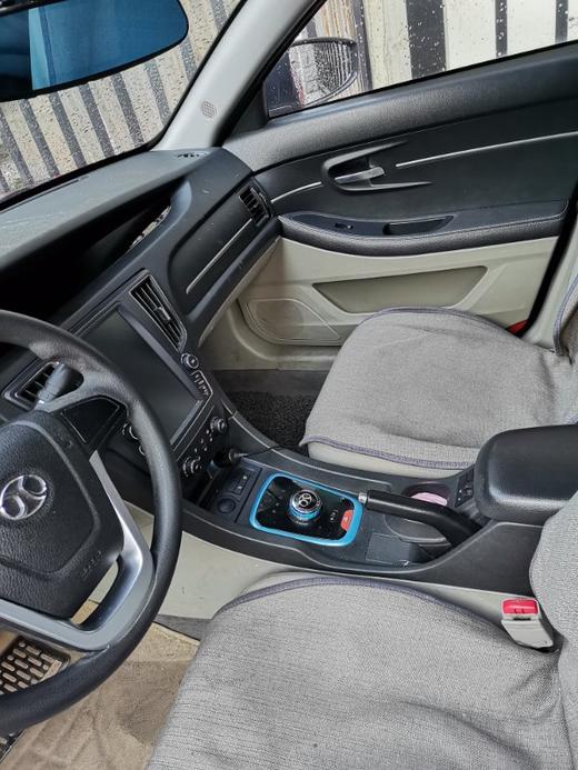 【特价月租-北京】北汽 EU260 乐途PLUS 商品图4