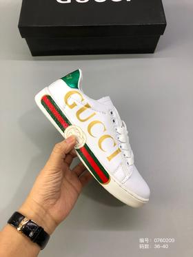 Gucci古奇女鞋小白鞋古驰小蜜蜂休闲运动低帮鞋 鞋码35-40