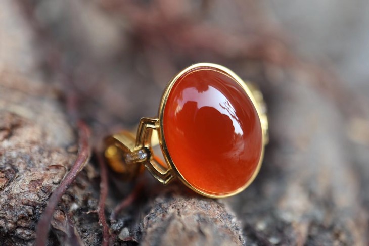 原矿南红18k戒指131102mm圈号14号保山料原矿南红冰红戒面镶嵌18k金伴