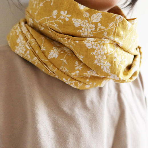 HUJI祤集薄款长围巾插画小花枝 商品图1