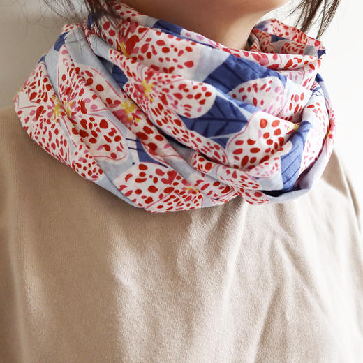 HUGOJIRO薄款长围巾插画红色五瓣 商品图1