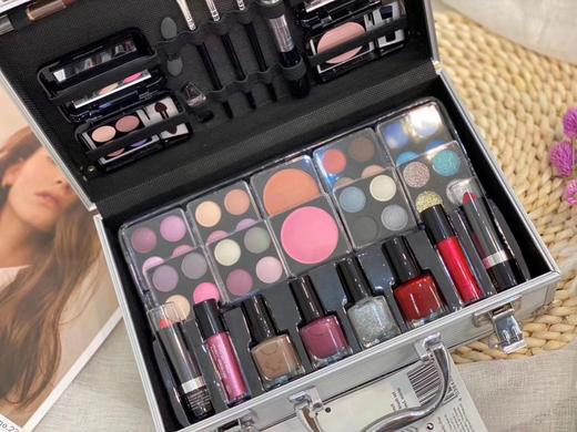 （36件套彩妆魔法盒）这个魔法盒子大概满足了全部女生对彩妆的幻想 商品图2