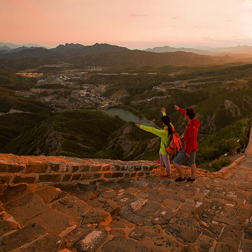 北京古北水镇轻奢游2晚司马台长城 北京周边游含早餐+密云水库冷水鱼宴或北京古法烤鸭宴或密云烧肉家乡宴 商品图4
