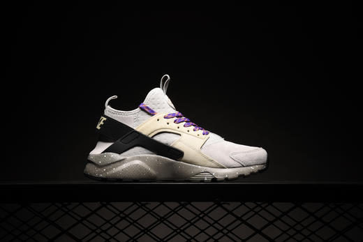 耐克Nike Air Huarache猪巴革材质 华莱士跑步鞋 商品图1