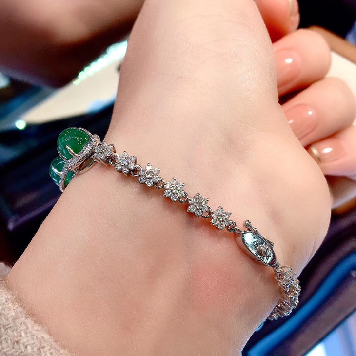 精美天然祖母绿手链石重162克拉vividgreen水润透亮素面祖母绿18k金