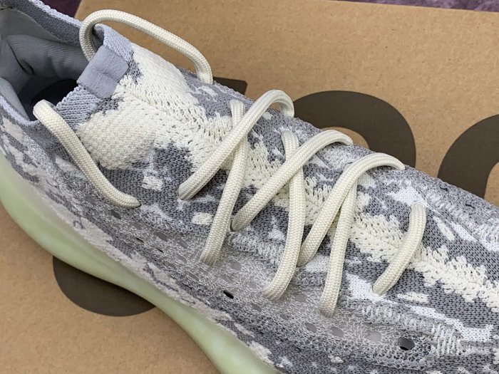 9524w2泰坦震撼元旦yeezib00st椰子380lien情侣巴斯夫爆米花满天星