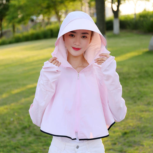 【360°无死角防晒衣 黑科技降温5度】夏季短款拉链防晒衣轻薄柔软面料 护脖护脸设计 弧形大帽檐 防雨防蚊虫更防晒 骑车户外蒙面连帽防晒衣女 商品图11