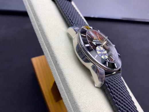 GF 百年灵家族的“水鬼”－超级海洋文化二代42mm腕表（为满足广大表友的要求，V2版本换装了稳定性更高的精选Asia-2824机芯。）
GF慢工细磨，只为打造您的不二之选！ 商品图13