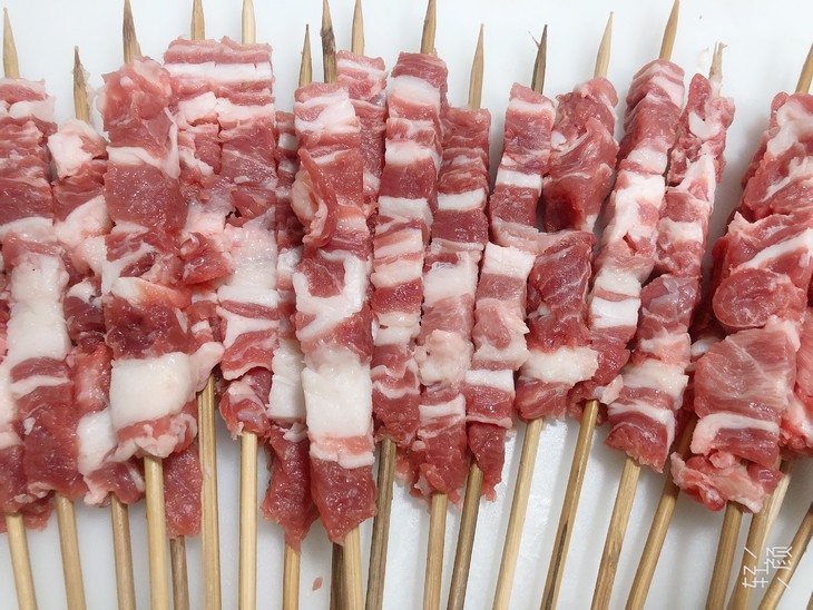 0新鲜羊排串220克