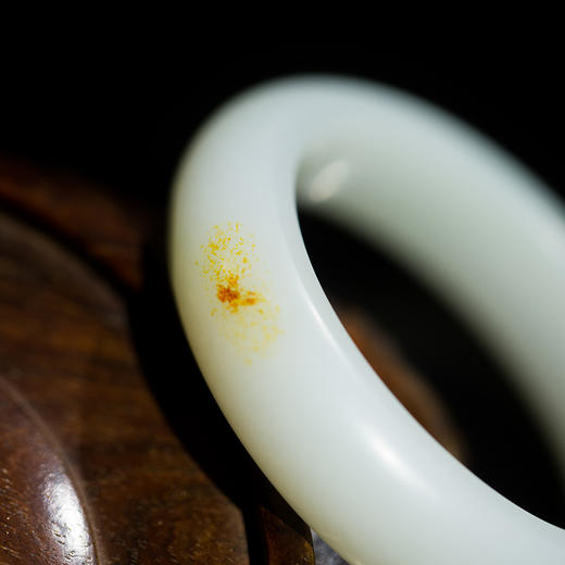 新疆和田玉籽料玉镯 商品图0