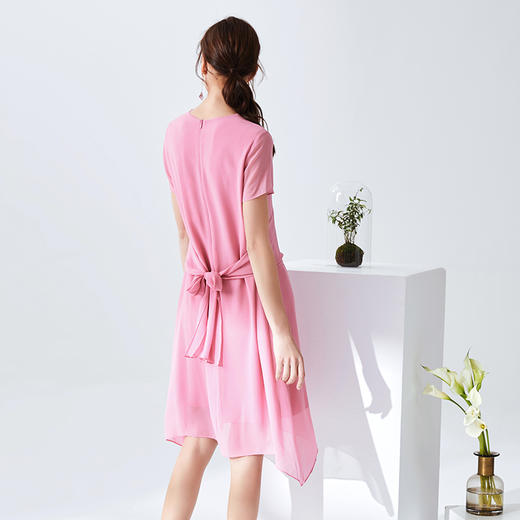 EITIE爱特爱夏季新款通勤显瘦直筒宽松不规则A摆连衣裙女5907674 商品图3