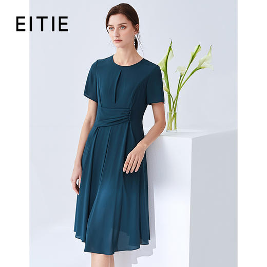 EITIE爱特爱夏季新款时尚职业通勤OL圆领收腰A字连衣裙女裙59076119 商品图0