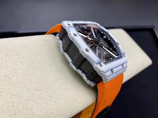 【RICHARD MILLE】理查德 RM12-01NTPT真陀飞轮 非凡运动镂空流线型手表，机芯手动上链机芯，机芯桥板融入赛车底盘的灵感元素，镂空基板以4枚钛合金桥板固定，直接呈现机芯的运动，两支指 商品图12