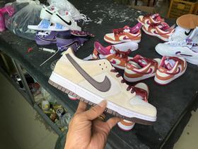 Nike sb Dunk Low 棕色红勾 黑金 黑绿 黑粉 低帮滑板鞋  BQ6817-202 36--45