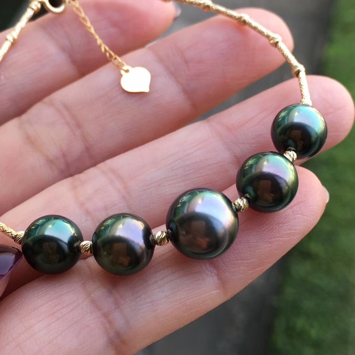 孔雀绿大溪地珍珠手链810mm近正圆微瑕特强镜面光性价比超高18k金配饰