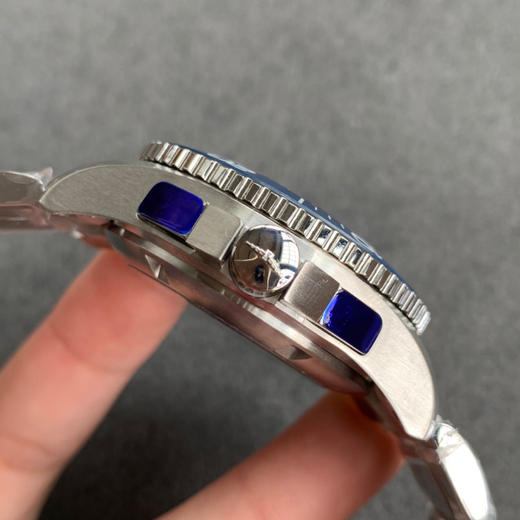 浪琴康卡斯计时系列，原装开模 工艺精湛。腕表直径为41毫米，表壳采用了精钢材质打造，单向旋转表圈 商品图3