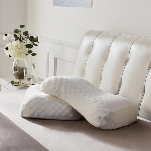 Sealy丝涟 泰国心形天然乳胶枕 商品图0