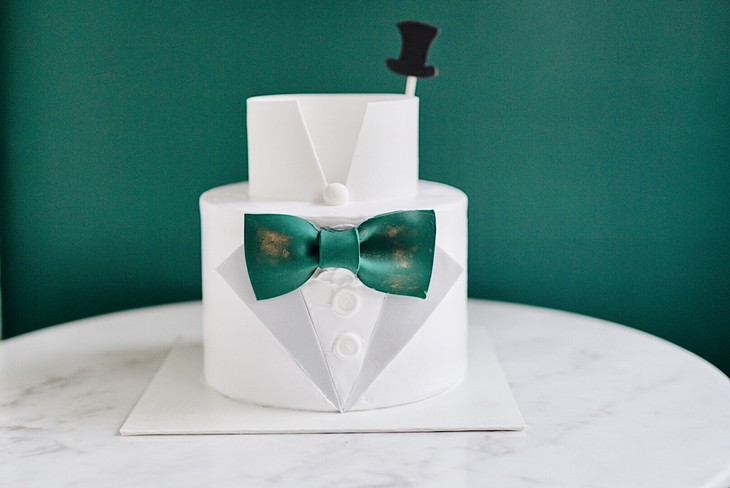 绅士领结蛋糕巧克力胚奥利奥碎夹心提前一天预定