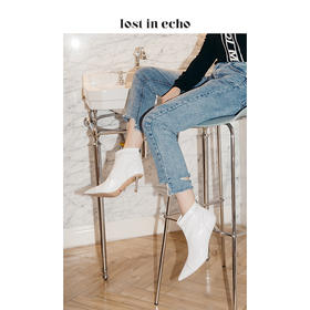 【微瑕疵不退不换】lost in echo铆钉尖头猫跟短靴  白色