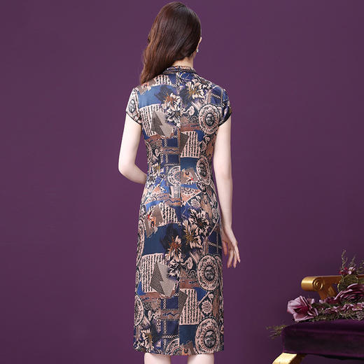 WXY-6065夏新款重磅真丝法式气质显瘦收腰中长款连衣裙 商品图2