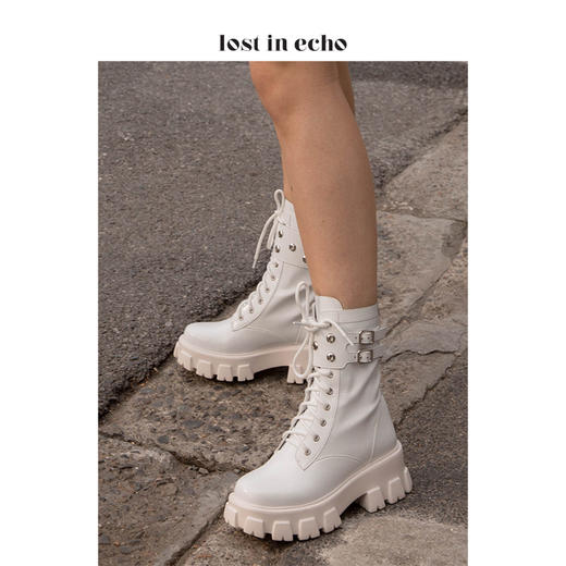 lost in echo 设计师 厚底气眼装饰马丁靴 白色绑带女靴中跟女鞋 商品图0