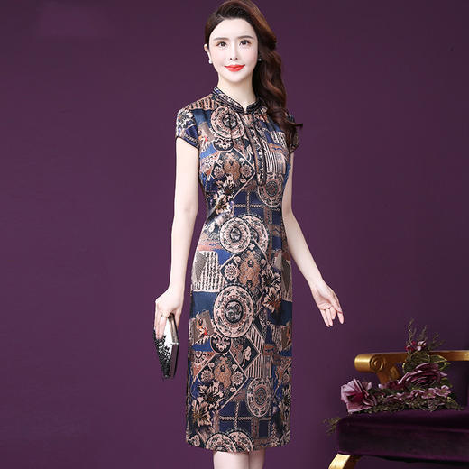 WXY-6065夏新款重磅真丝法式气质显瘦收腰中长款连衣裙 商品图1