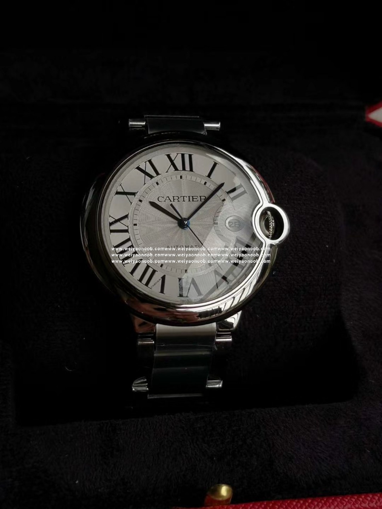 v6卡地亚蓝气球男士机械表42气球,装载1847自动机械机芯,鱼眼状蓝宝石