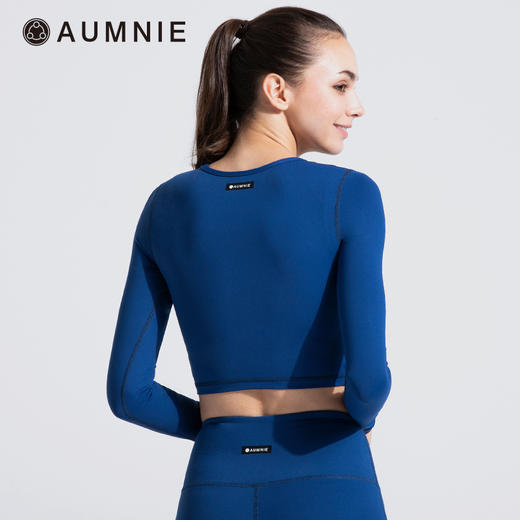 长袖露脐T恤含胸垫 / LONG SLEEVE CROPPED TEE 商品图2