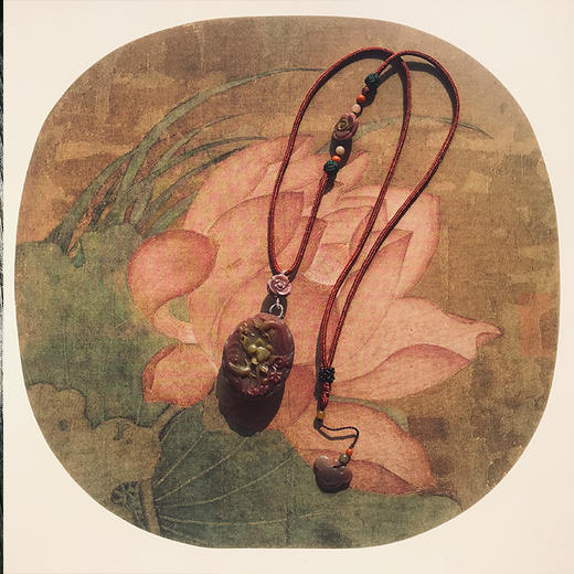 荷香满园盐源玛瑙雕件 商品图0