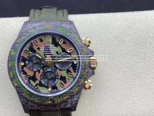 WWF 劳力士 碳纤维迪通拿 与原装同重量，同材质，同尺寸完美复刻原版，碳壳碳后盖碳扣子，双生耳，市场唯一对版，超多配色满足你各种需要
【表壳】采用碳纤维材质打造，轻盈佩戴舒适，每一只腕表都拥有独一无 商品图0